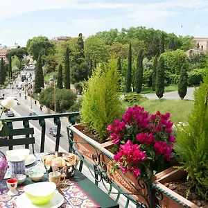 Apartment In Colosseo View Luxury